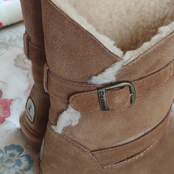 Bear paw boots "LIKE NEW" - Picture 12 of 14
